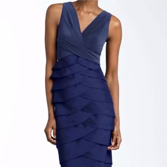 Adrianna Papell Jersey & Charmeuse
Shutter Pleat Dress Sz 6 Royal Blue - Picture 2 of 10